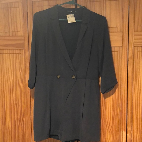 Romper - Picture 2 of 3